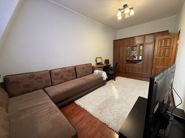 
  Продается 3-комн. квартира, 85 м², Малиновского ул, д. 70
. Фото 13.