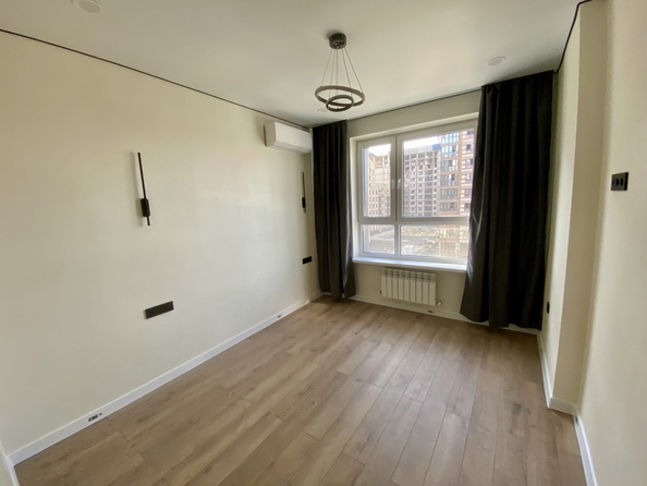 
  Продается 2-комн. квартира, 52 м², Берберовская ул, д. 11
. Фото 3.