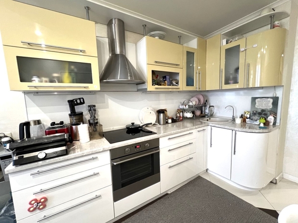 
  Продается 2-комн. квартира, 76 м², 40-летия Победы пр-кт, д. 85
. Фото 1.