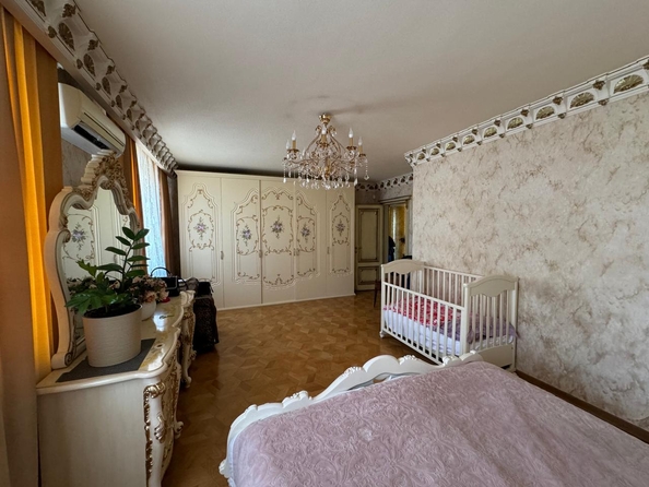 
  Продается 4-комн. квартира, 154.4 м², Жмайлова ул, д. 27в
. Фото 3.