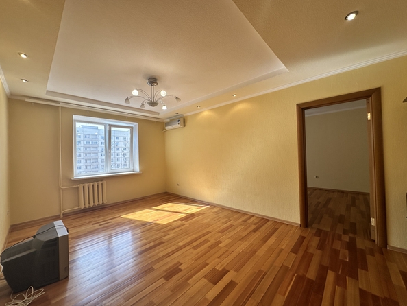 
  Продается 2-комн. квартира, 57 м², Мильчакова ул, д. 45
. Фото 4.