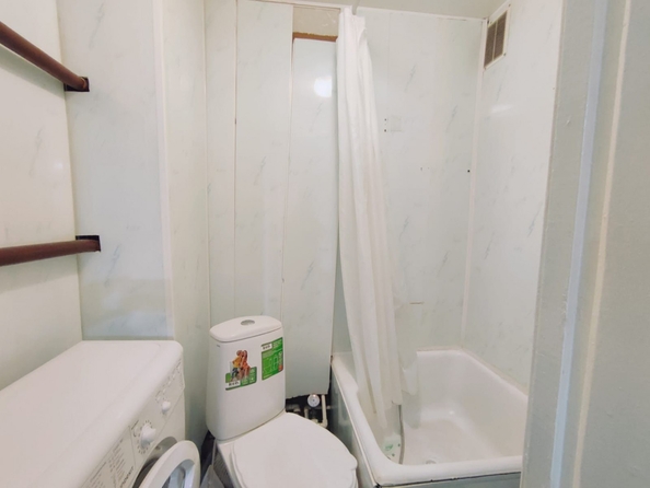 
  Продается 1-комн. квартира, 21.8 м², Жмайлова ул, д. 7
. Фото 8.