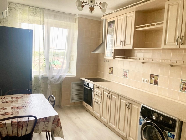 
  Продается 2-комн. квартира, 56 м², Стабильная ул, д. 9
. Фото 14.