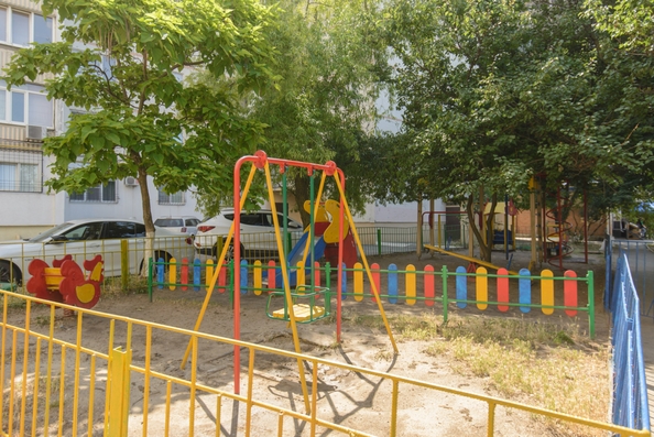 
  Продается 4-комн. квартира, 83.6 м², Павленко ул, д. 40
. Фото 31.