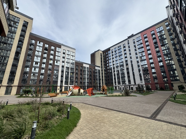 
  Продается 2-комн. квартира, 65 м², Берберовская ул, д. 11
. Фото 10.