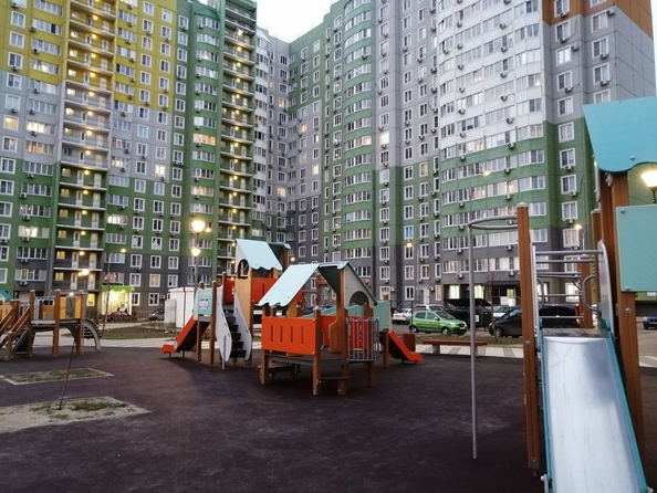 
  Продается 3-комн. квартира, 74 м², Ткачева ул, д. 25
. Фото 10.