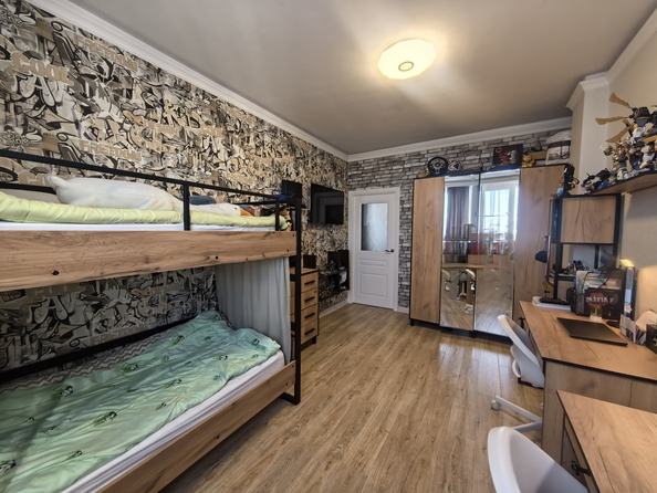 
  Продается 3-комн. квартира, 83.6 м², Закруткина ул
. Фото 10.