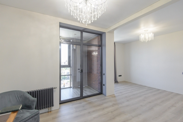 
  Продается 4-комн. квартира, 139.1 м², Максима Горького ул, д. 120
. Фото 4.