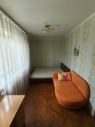 
  Продается 2-комн. квартира, 42.7 м², Ларина ул, д. 24
. Фото 3.