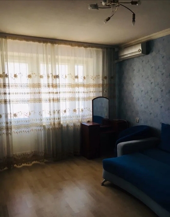 
  Продается 2-комн. квартира, 55 м², Мильчакова ул, д. 45
. Фото 2.