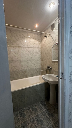 
  Продается 2-комн. квартира, 53 м², Комарова б-р, д. 28/1
. Фото 13.