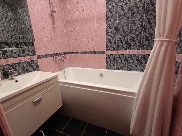 
  Продается 4-комн. квартира, 80 м², Извилистая ул, д. 10
. Фото 16.