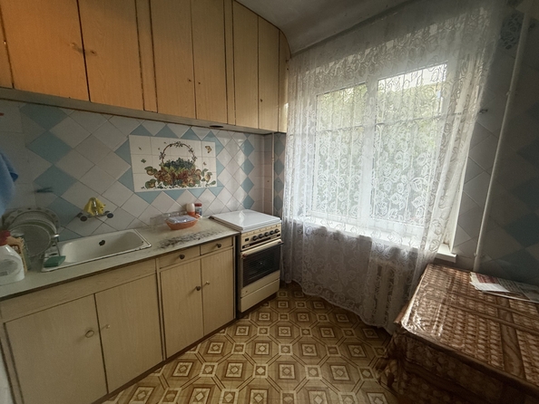 
  Продается 3-комн. квартира, 48 м², Малиновского ул, д. 10
. Фото 2.