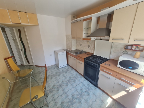 
  Продается 2-комн. квартира, 57.1 м², Таганрогская ул, д. 112/6
. Фото 1.