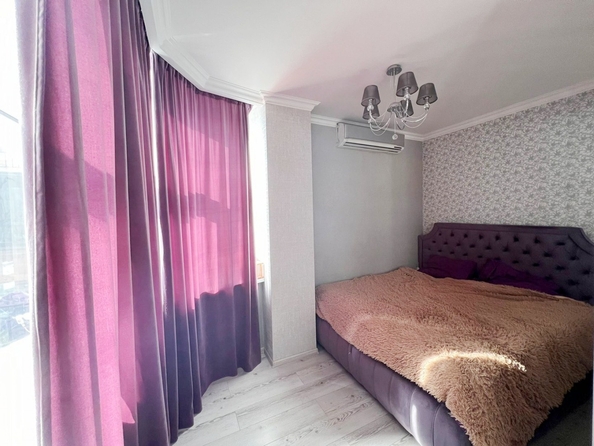 
  Продается 1-комн. квартира, 56 м², Кировский пр-кт, д. 48
. Фото 2.