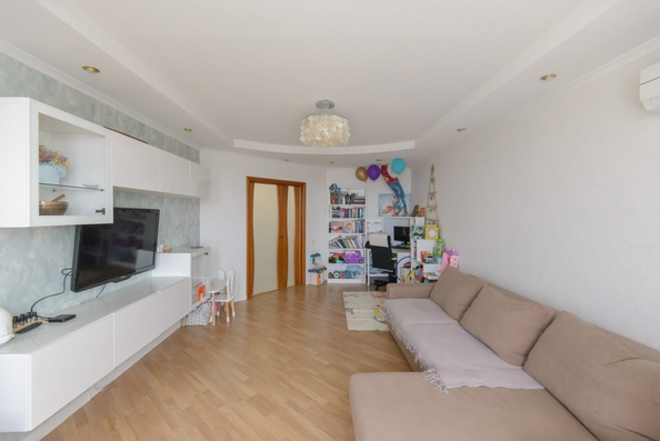 
  Продается 2-комн. квартира, 76 м², 40-летия Победы пр-кт, д. 85
. Фото 2.