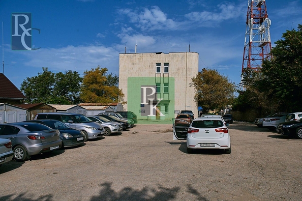
  Сдается офис 176.1 м². Фото 1.