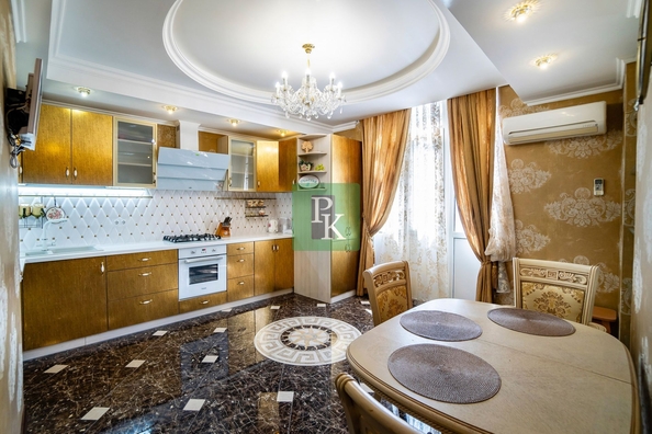 
  Продается 4-комн. квартира 170.5 м². Фото 14.