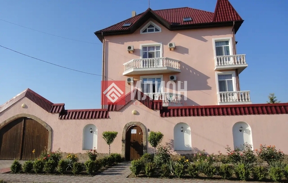 
  Продается дом 700 м². Фото 1.