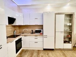 Продается 2-комнатная квартира Туристическая ул, 74  м², 15500000 рублей