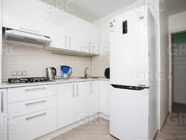 Продается 2-комнатная квартира Новоселов ул, 45 м², 15300000 рублей