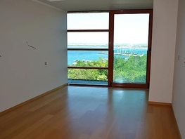 Продается 2-комнатная квартира Революции пр-кт, 93  м², 30822000 рублей