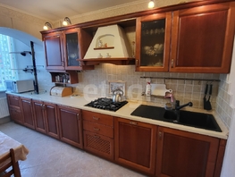 Продается 2-комнатная квартира Октябрьская ул, 55 м², 7100000 рублей