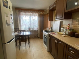 Продается 2-комнатная квартира Красивая ул, 52.2 м², 8200000 рублей