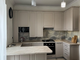 Продается 2-комнатная квартира Строителей ул, 55 м², 8500000 рублей