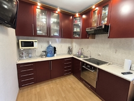 Продается 2-комнатная квартира Таганрогская ул, 57 м², 6200000 рублей