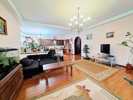 Продается Дом Глинки ул, 403  м², участок 6.3 сот., 28000000 рублей