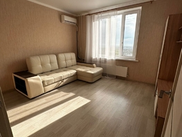 Продается 1-комнатная квартира Ткачева ул, 37 м², 4850000 рублей
