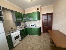 Продается 1-комнатная квартира Закруткина ул, 38  м², 6600000 рублей